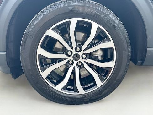 Used 2023 Ford Explorer ST-Line w/ Class IV Trailer Tow Package AWD/4WD image 39