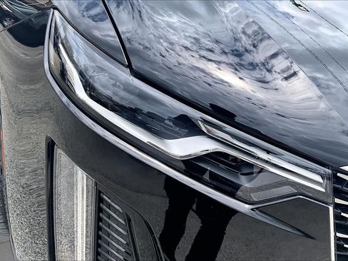 Used 2025 Cadillac XT6 Premium Luxury w/ Technology Package FWD image 27