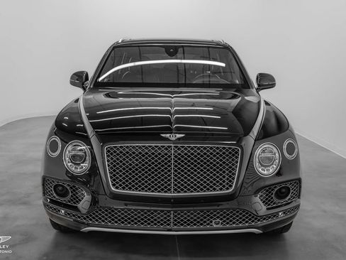 Used 2017 Bentley Bentayga AWD/4WD image 9