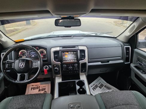 Used 2015 RAM 1500 Lone Star image 45