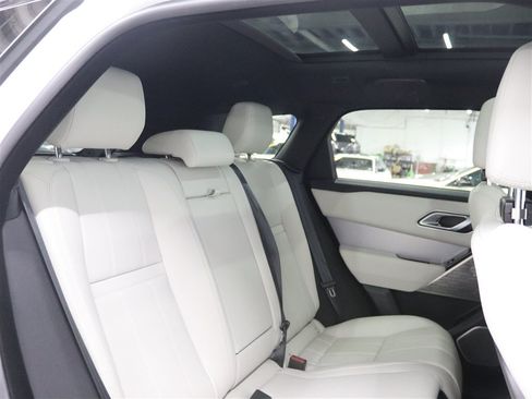 Used 2022 Land Rover Range Rover Velar R-Dynamic S AWD/4WD image 21