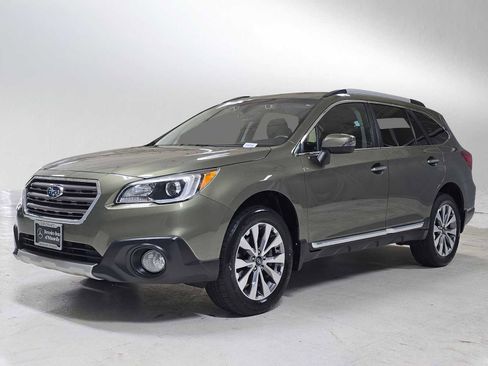 Used 2017 Subaru Outback 2.5i Touring w/ Popular Package #5A AWD/4WD image 7