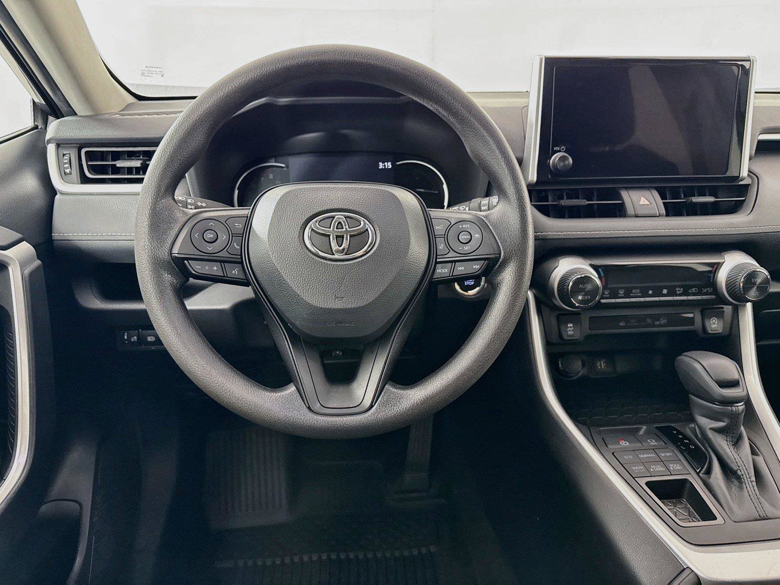 Certified 2025 Toyota RAV4 XLE AWD/4WD image 29