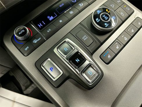 Used 2021 Hyundai Palisade Calligraphy image 18