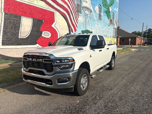 Used 2025 RAM 2500 Tradesman w/ Chrome Appearance Group AWD/4WD image 1