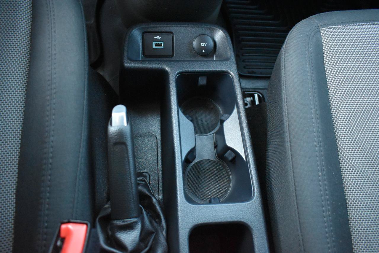 Used 2021 Ford Transit Connect XL FWD image 19