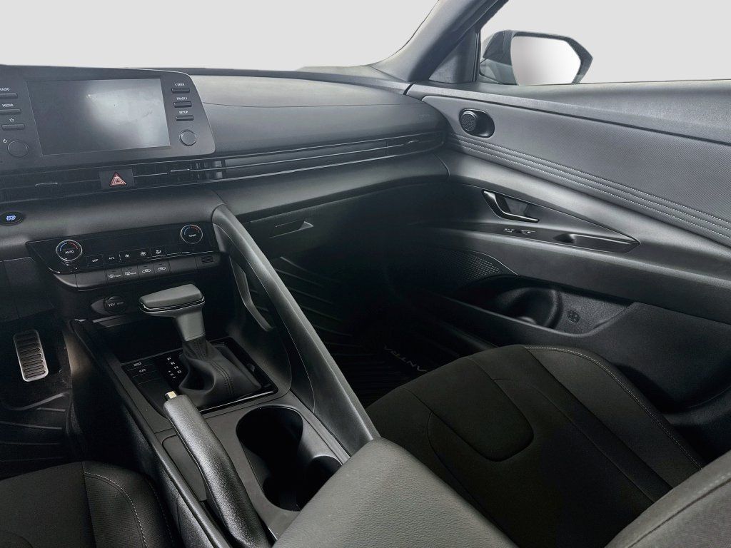 Certified 2026 Hyundai Elantra Sport FWD image 22