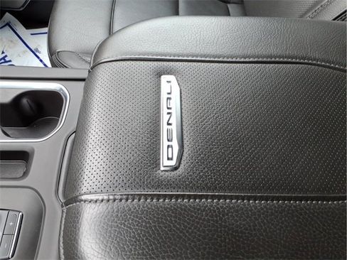 Used 2024 GMC Sierra 2500 Denali w/ Denali Reserve Package image 21