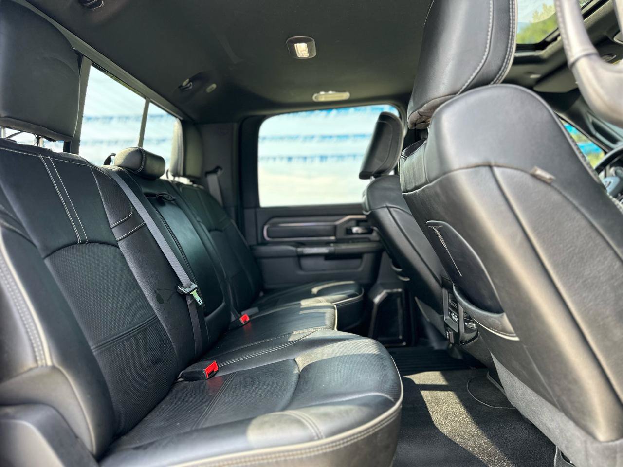 Used 2022 RAM 2500 Limited AWD/4WD image 16