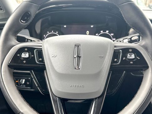 Certified 2022 Lincoln Corsair Standard w/ Equipment Group 101A image 43