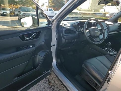 Certified 2025 Subaru Forester Limited image 10