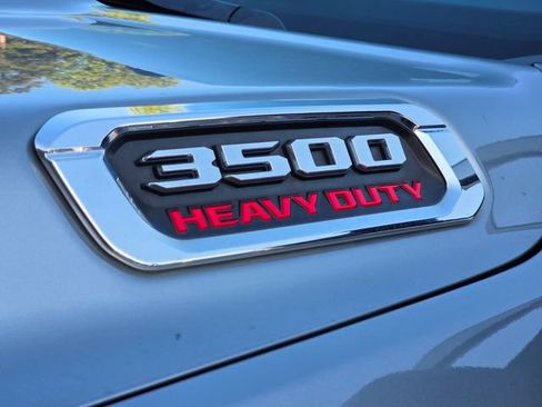 Used 2024 RAM 3500 Limited AWD/4WD image 29