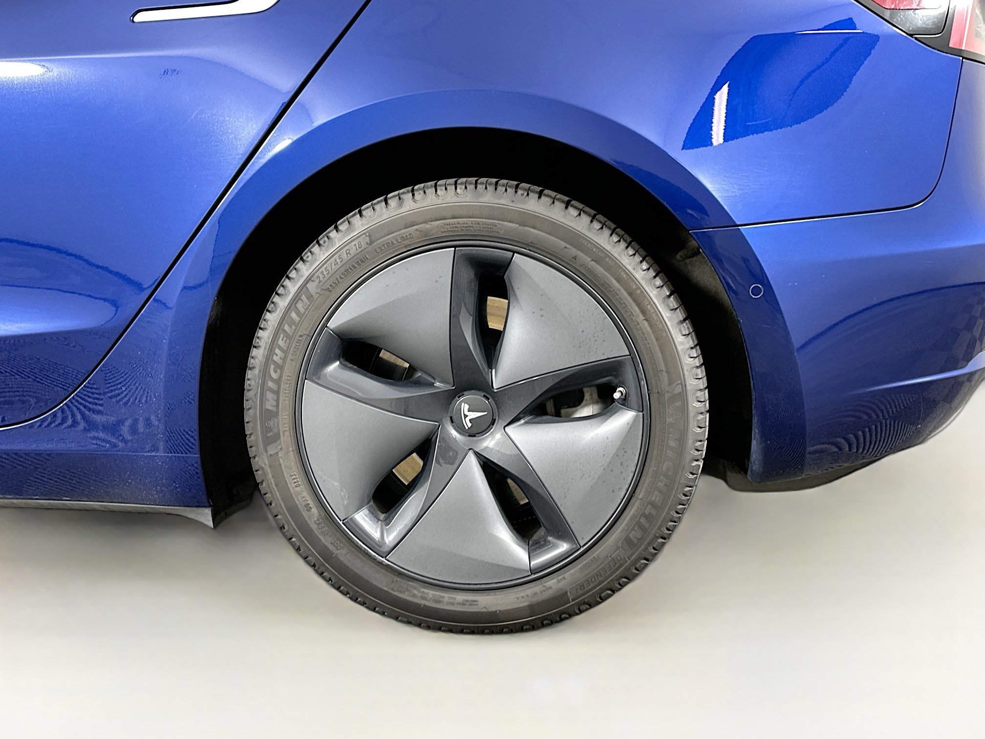Used 2020 Tesla Model 3 Standard Range Plus RWD image 11