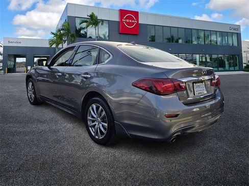 Used 2015 INFINITI Q70 3.7 image 5