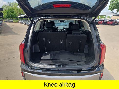Used 2025 Kia Telluride S AWD/4WD image 32