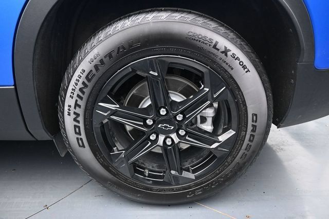 Used 2024 Chevrolet Blazer LT w/ Sound & Technology Package FWD image 10
