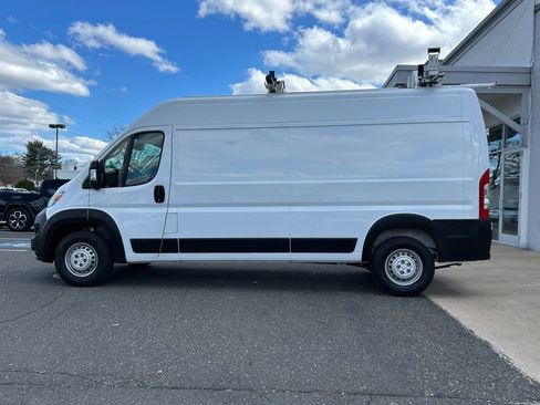 Used 2024 RAM ProMaster 2500 image 4