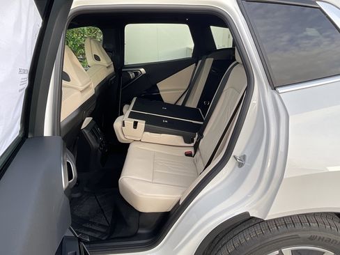 New 2026 BMW X3 xDrive30 w/ Premium Package image 29