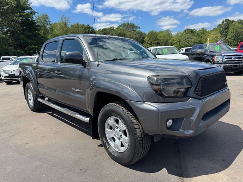 Used 2013 Toyota Tacoma 4x4 Double Cab w/ TRD Off-Road Pkg image 7
