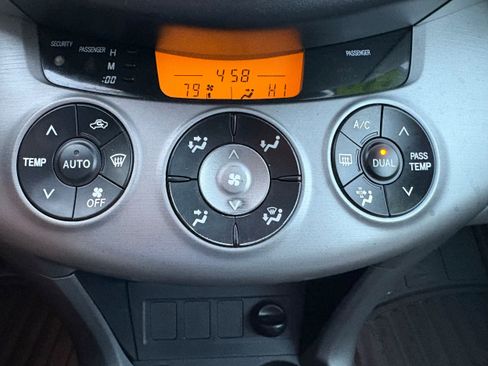 Used 2008 Toyota RAV4 Limited image 39