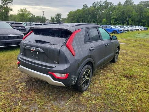 New 2026 Kia Niro LX FWD image 2