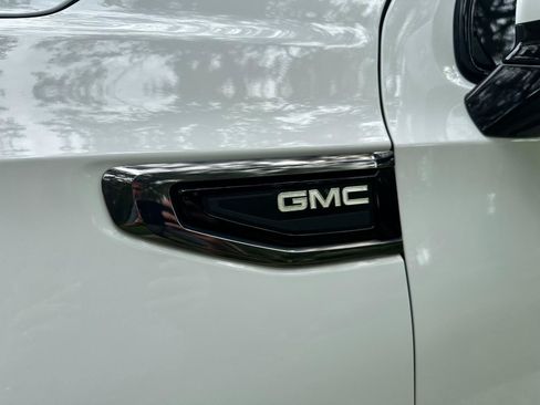 Used 2024 GMC Yukon XL AT4 w/ Technology Package AWD/4WD image 62