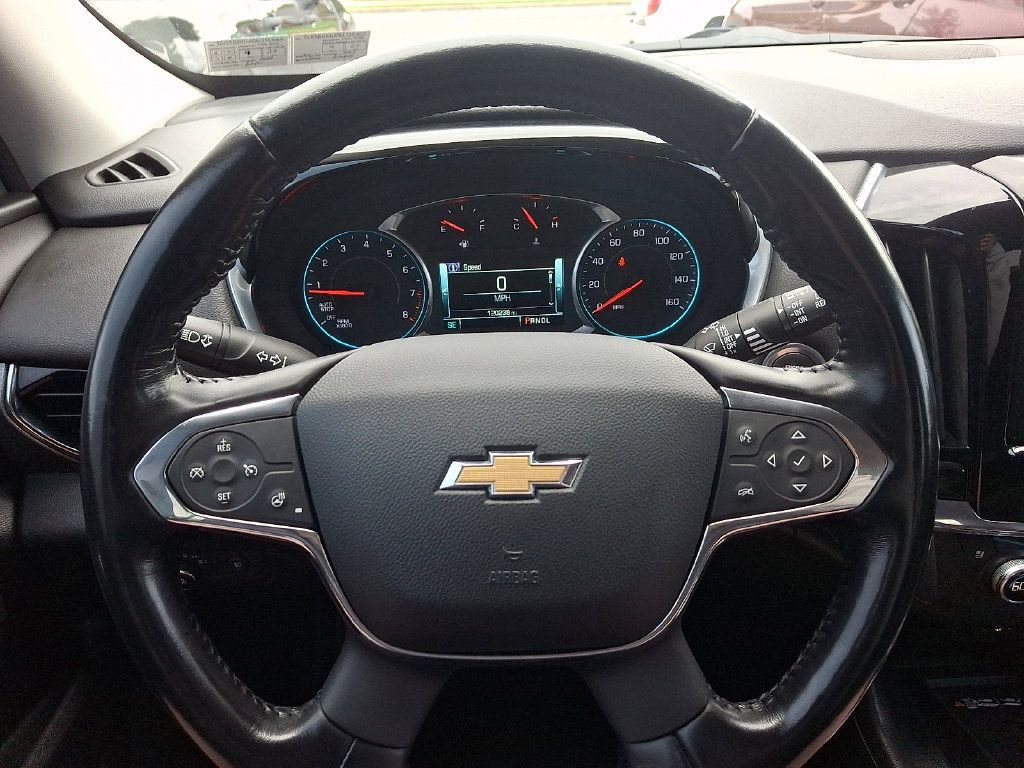 Used 2019 Chevrolet Traverse Premier FWD image 23