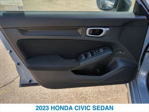 Used 2023 Honda Civic Sport image 12