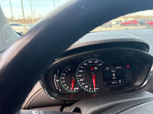 Used 2019 Chevrolet Trax LT w/ Driver Confidence Package image 9