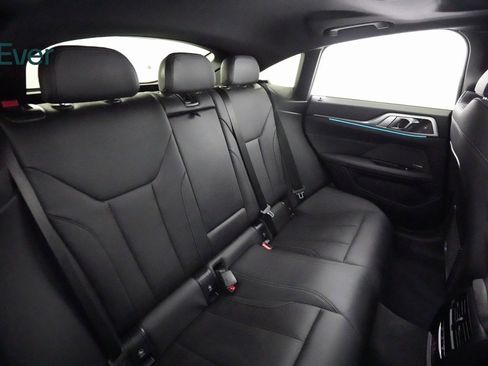 Used 2023 BMW i4 M50 w/ Premium Package image 9