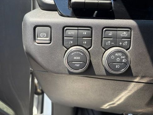 Used 2025 Chevrolet Silverado 3500 LTZ w/ LTZ Premium Package AWD/4WD image 22