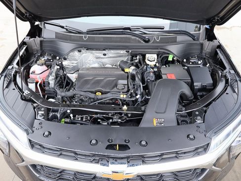 New 2026 Chevrolet Trax LT w/ Driver Confidence Package image 37