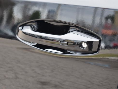 New 2026 Nissan Armada SV image 4