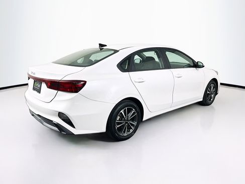 Used 2024 Kia Forte LXS image 9