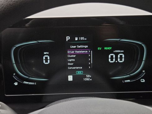 Used 2025 Kia Sportage LX image 24