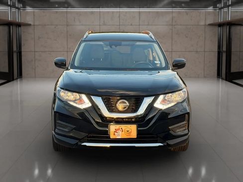 Used 2019 Nissan Rogue SV FWD image 3