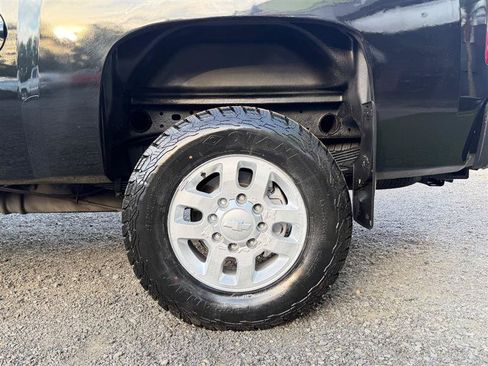 Used 2014 Chevrolet Silverado 2500 LTZ w/ LTZ Plus Package AWD/4WD image 11