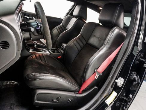 Used 2022 Dodge Charger SRT Hellcat w/ Harman/Kardon Audio Group image 6