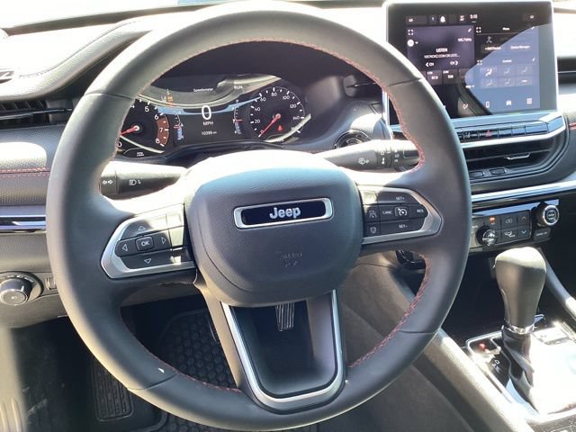 Used 2024 Jeep Compass Trailhawk w/ Trailer Tow Group AWD/4WD image 13