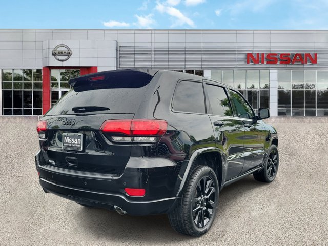 Used 2022 Jeep Grand Cherokee Laredo AWD/4WD image 9