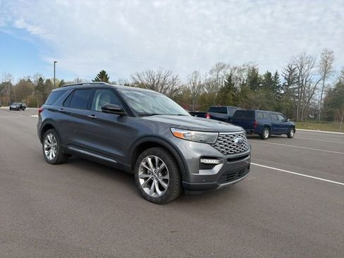 Used 2021 Ford Explorer Platinum w/ Equipment Group 601A image 7