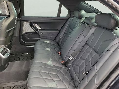 Used 2025 BMW 740i RWD image 15