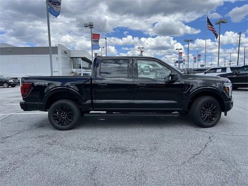 New 2025 Ford F150 Lariat w/ Equipment Group 501A Mid image 2