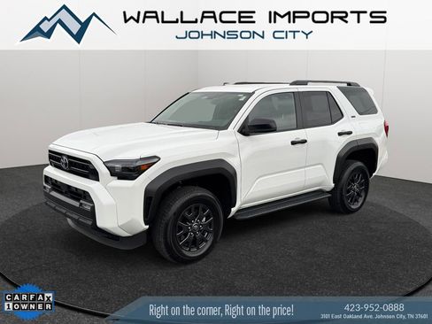 Used 2025 Toyota 4Runner SR5 image 2
