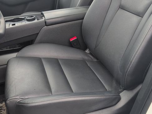 Used 2025 Nissan Rogue SL w/ Tech Package image 7