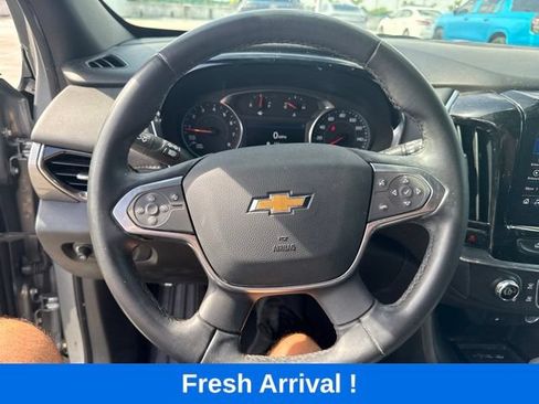 Used 2023 Chevrolet Traverse LT FWD image 7