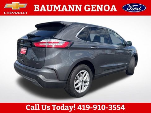 Used 2023 Ford Edge SEL w/ Convenience Package AWD/4WD image 3