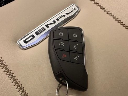 New 2026 GMC Yukon Denali image 31