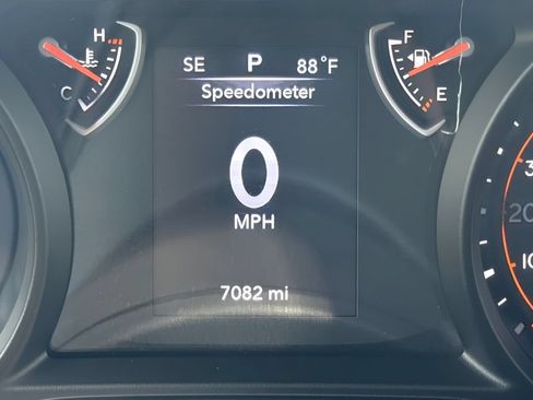 Used 2025 Jeep Wrangler Sport AWD/4WD image 18