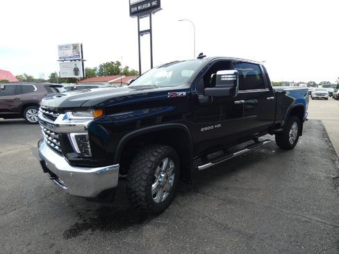 Used 2022 Chevrolet Silverado 2500 LTZ w/ LTZ Plus Package image 6